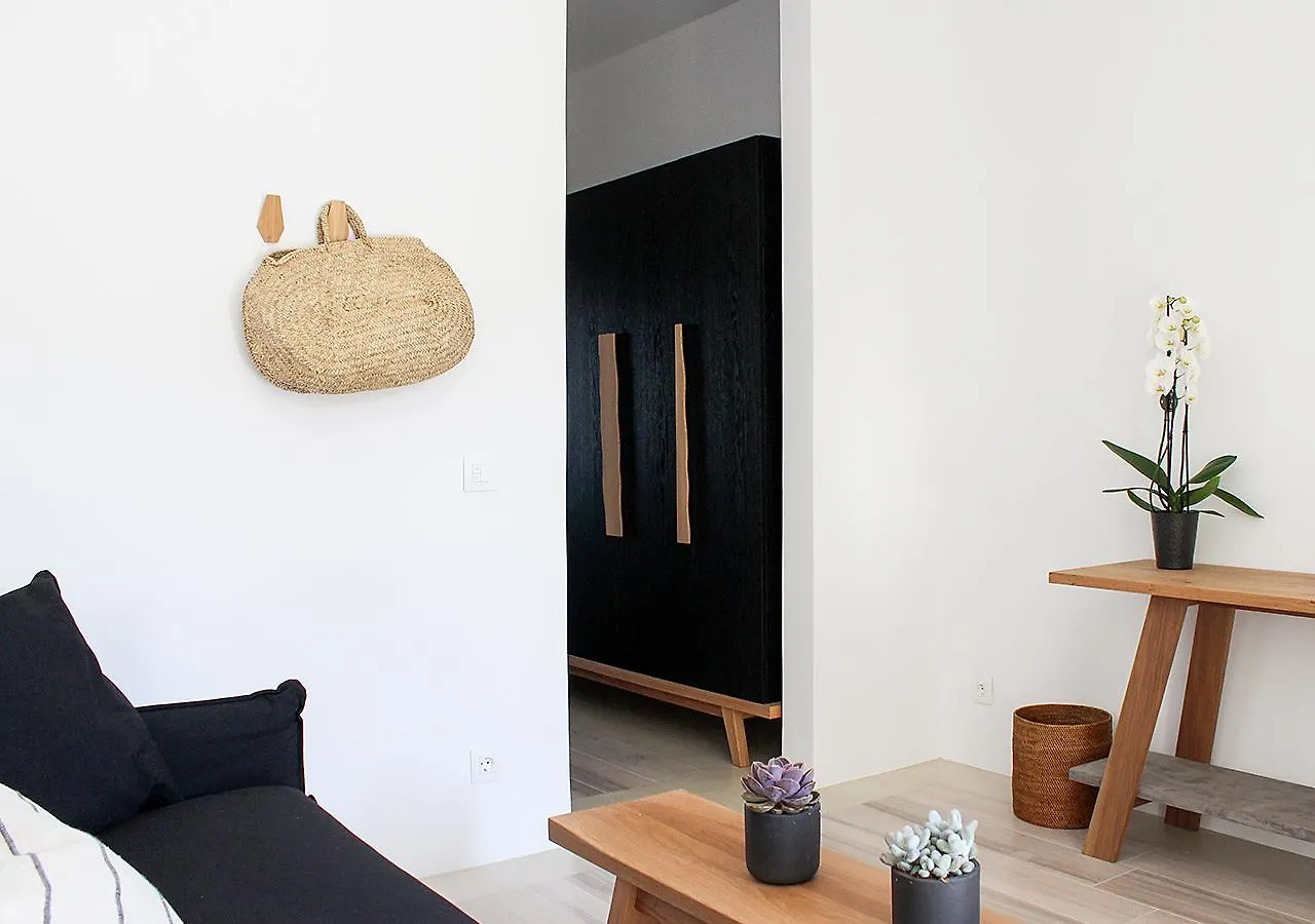 ***  فندق Mykonos Cactus أورنوس اليونان